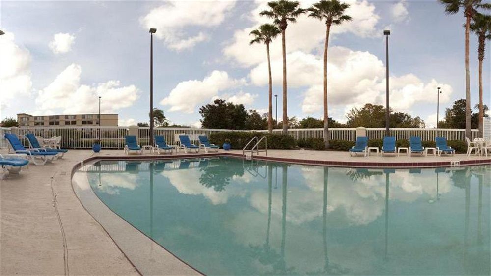 Holiday Inn Express & Suites Orlando International Airport, An Ihg Hotel Zewnętrze zdjęcie